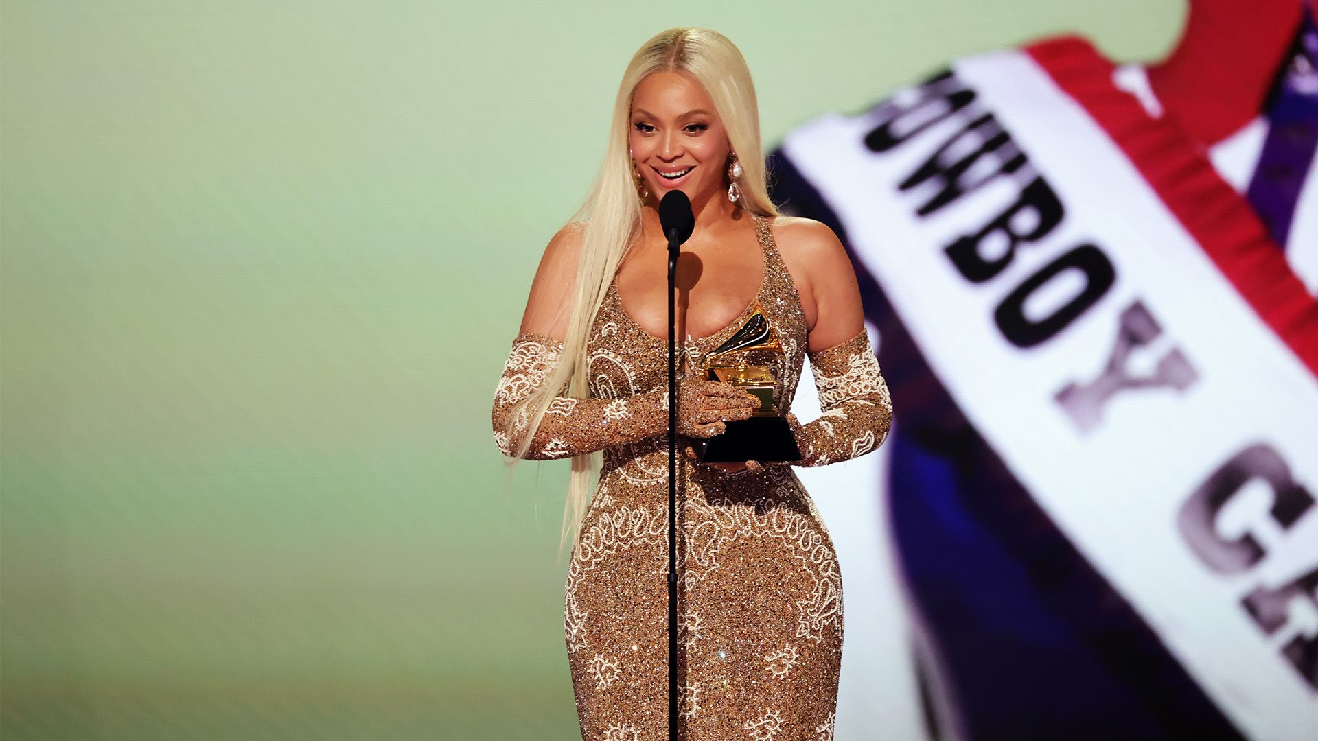 尤其是队长 尤其是队长